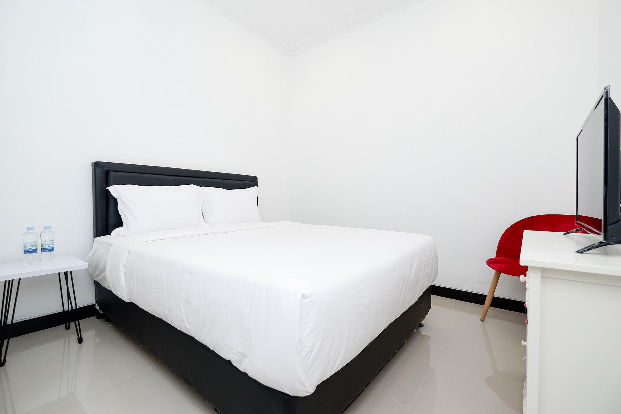 Oyo 1611 Four D'Home Surakarta  Ngoại thất bức ảnh