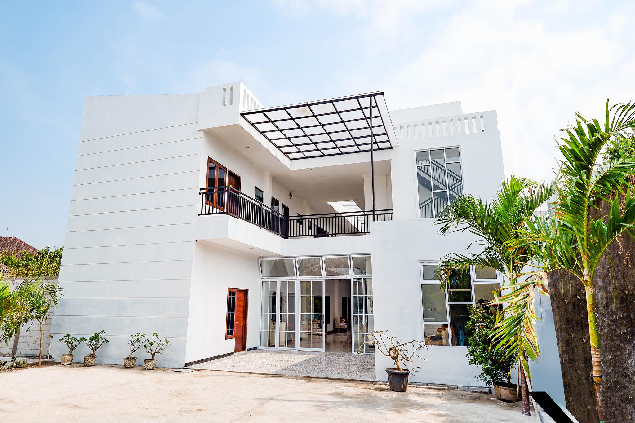Oyo 1611 Four D'Home Surakarta  Ngoại thất bức ảnh