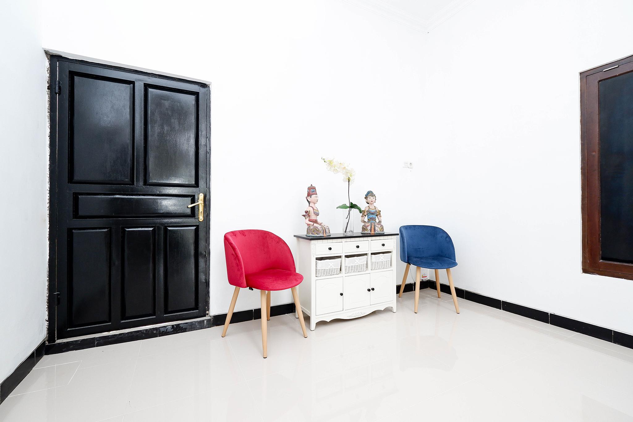 Oyo 1611 Four D'Home Surakarta  Ngoại thất bức ảnh