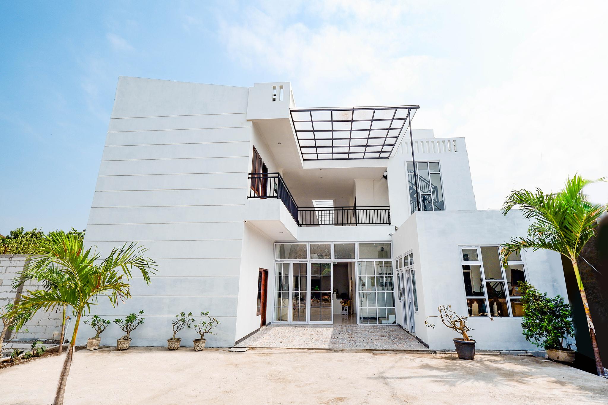 Oyo 1611 Four D'Home Surakarta  Ngoại thất bức ảnh
